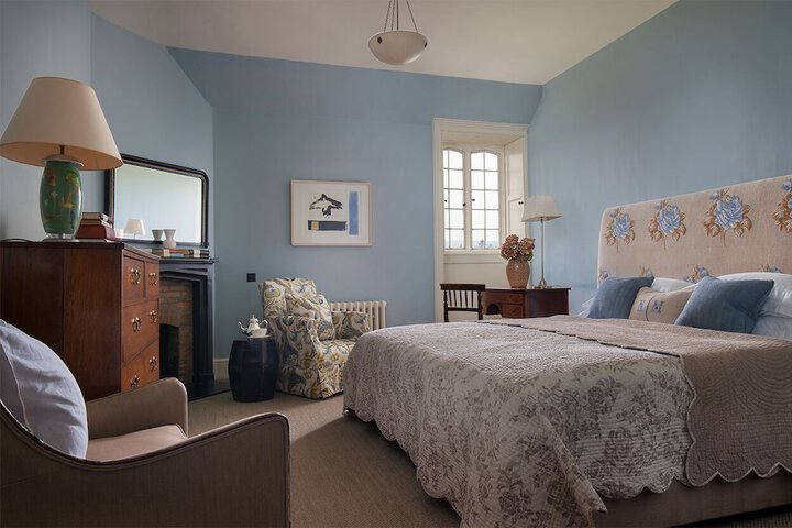Room 32 of 80