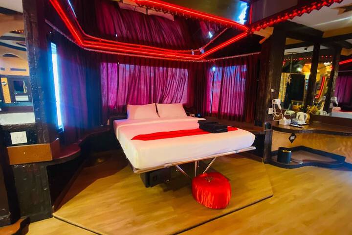 Room 18 of 47