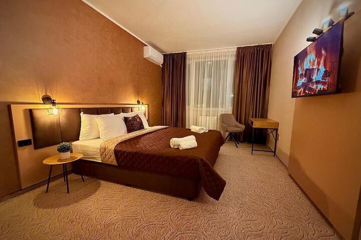 Room 16 of 24