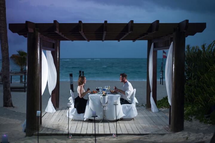 Dining 83 of 94