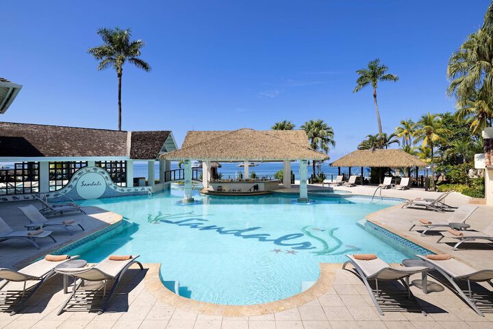 Pool 74 of 125