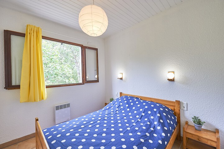Room 4 of 38