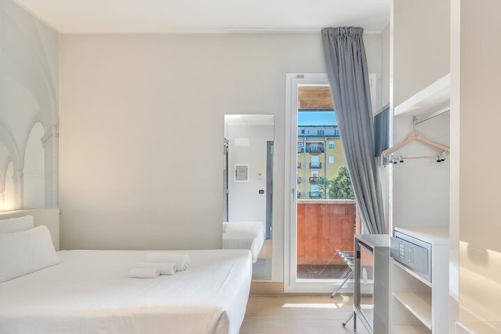 Room 21 of 36