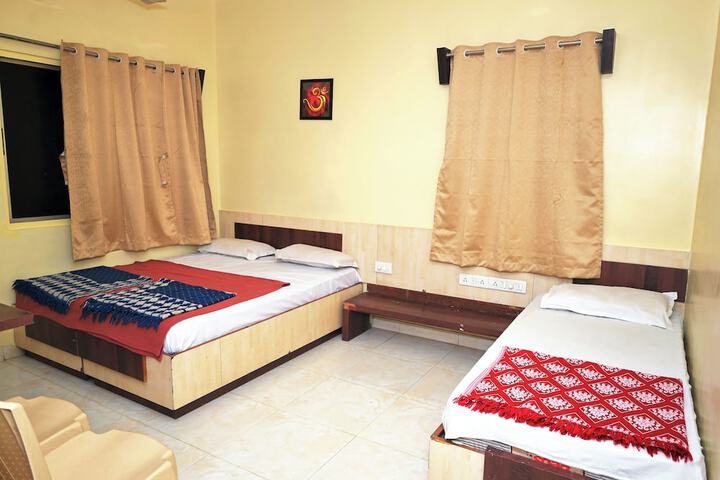 Room 11 of 20