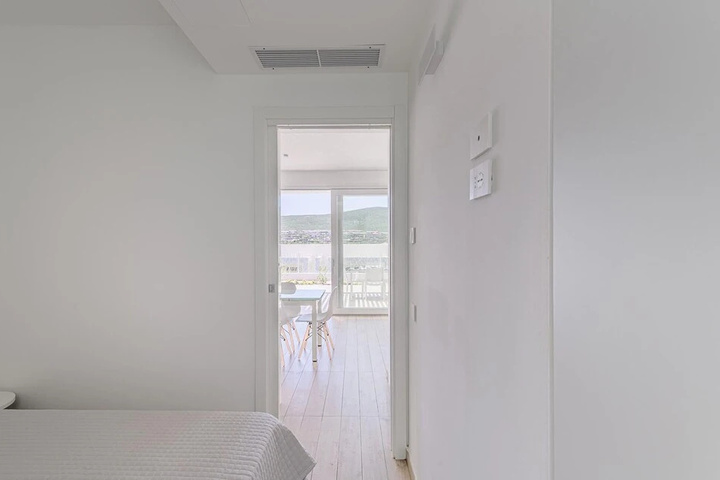 Room 5 of 14
