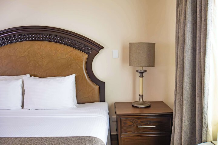 Room 43 of 102
