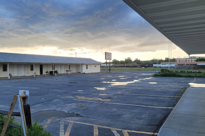 Hotel 77 of 84
