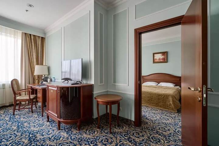 Room 16 of 49