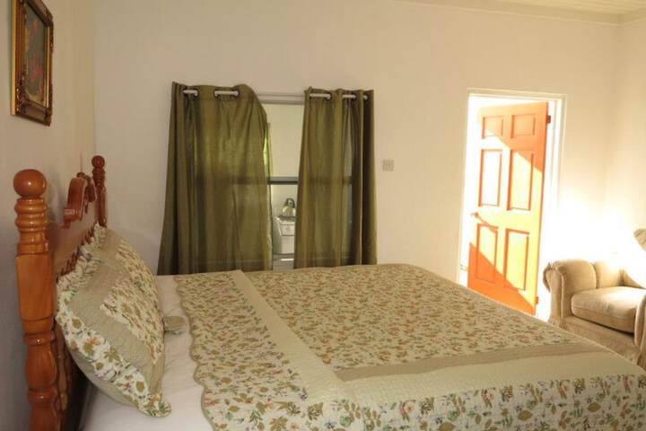 Room 3 of 44