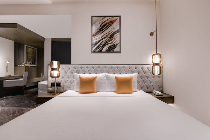 Room 20 of 85