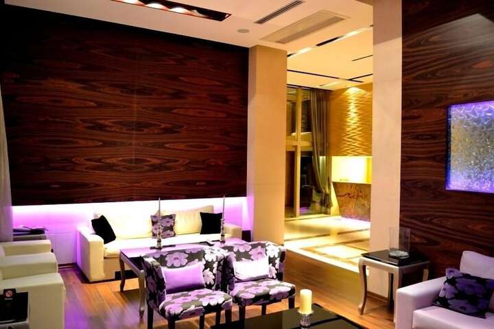 Hotel Interior 4 of 52
