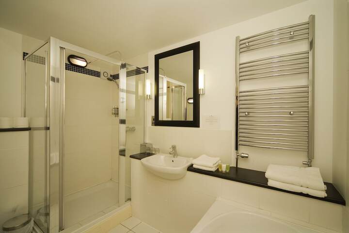 Room 19 of 52