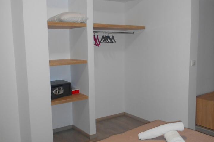 Room 12 of 54