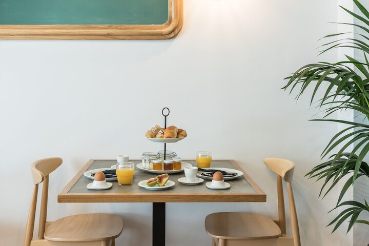 Breakfast/Coffee Service 49 of 58