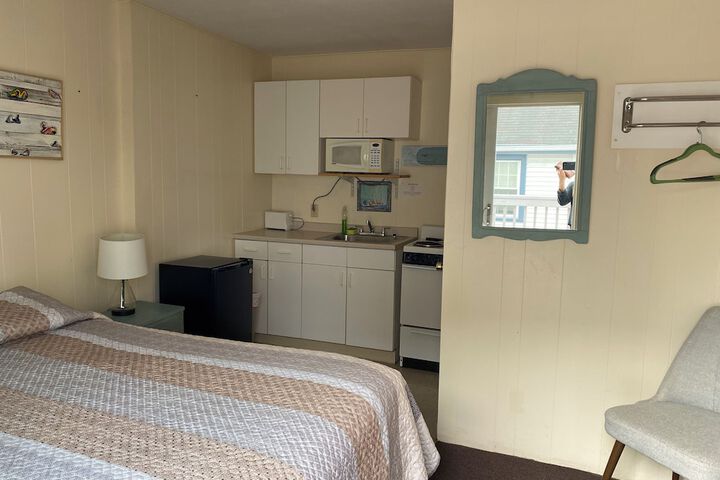 Room 28 of 84