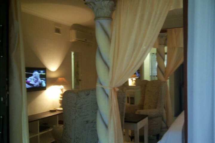 Room 8 of 35