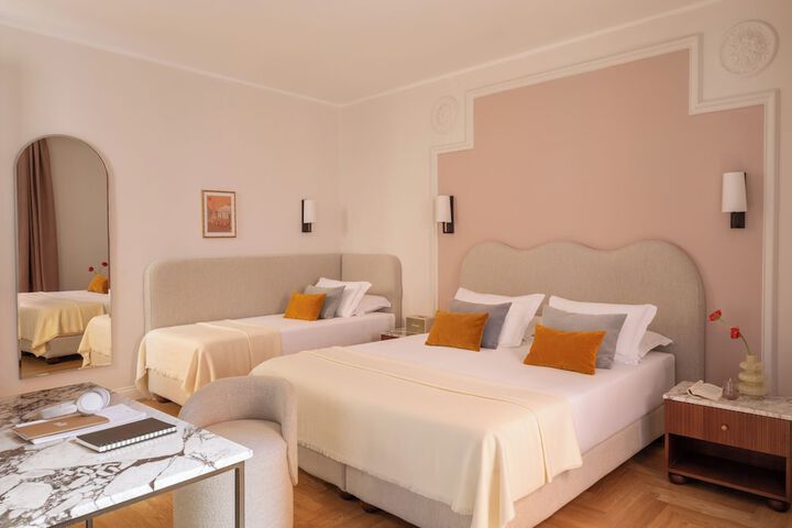 Room 40 of 75