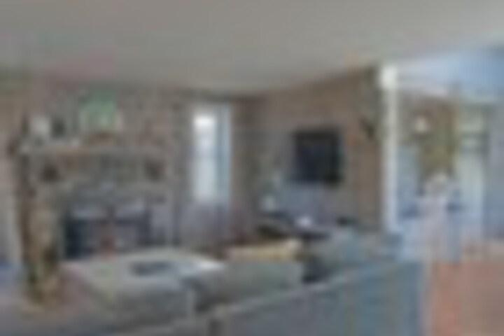 Room 113 of 663