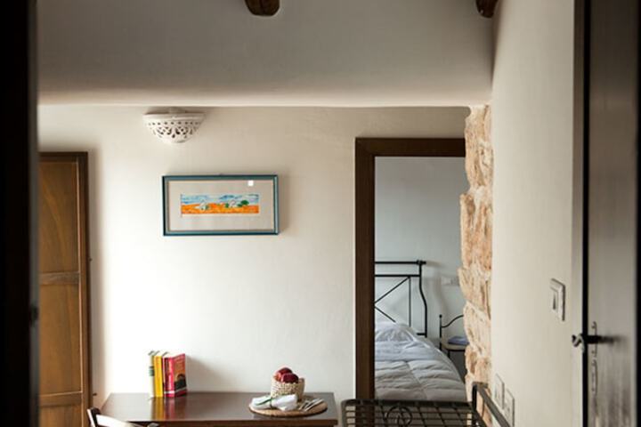 Room 33 of 75