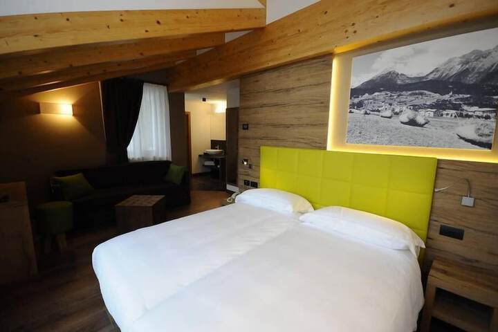 Room 13 of 60