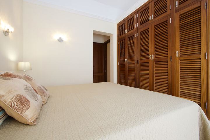 Room 7 of 43