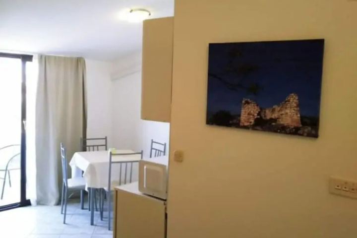 Room 3 of 11