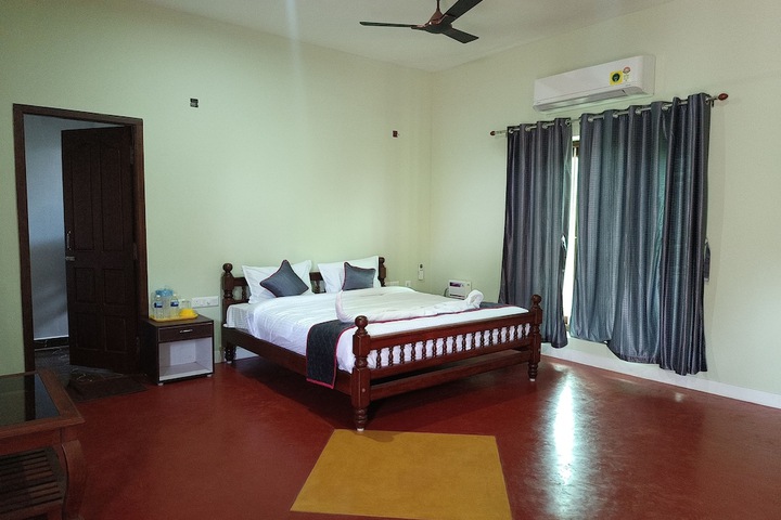 Room 2 of 17