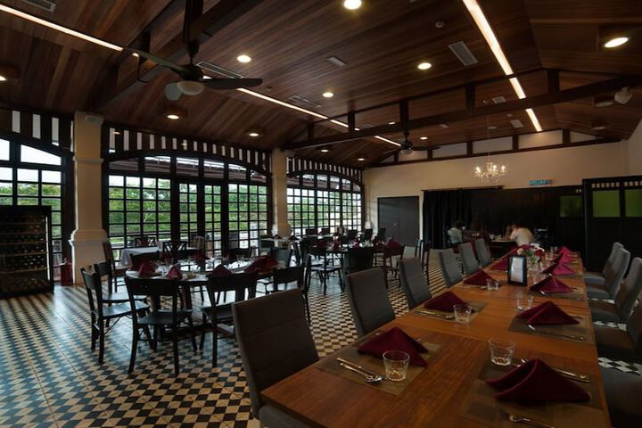 Dining Photos
