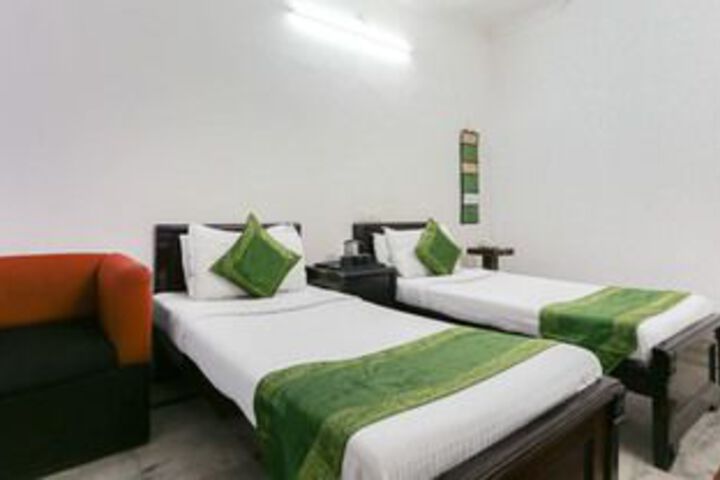 Room 25 of 50