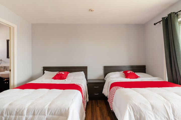 Room 3 of 25