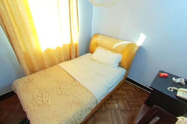 Room 15 of 82