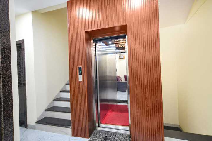 Hotel Interior 5 of 27