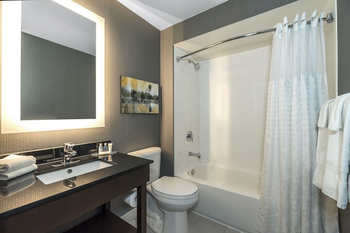 Room 12 of 21