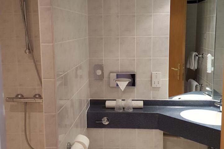 Clean Restrooms