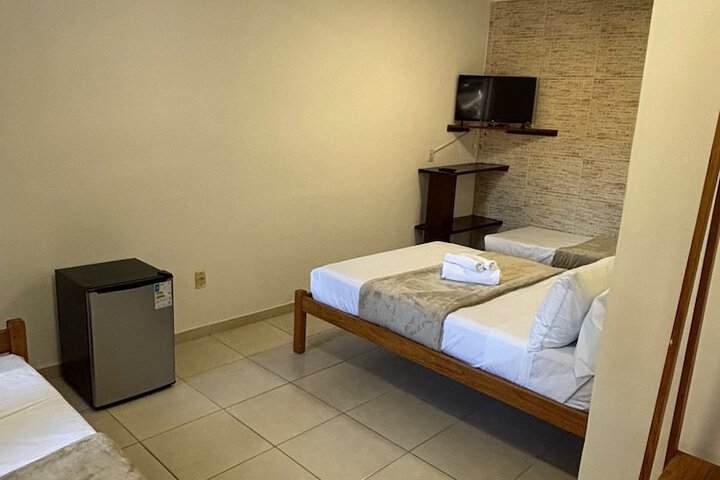 Room 11 of 34