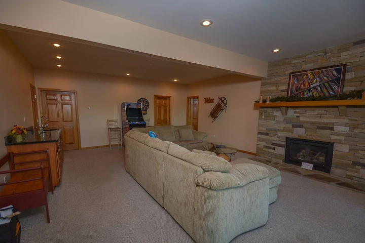 Room 4 of 26