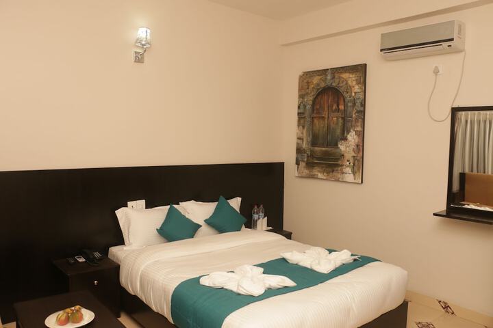 Room 17 of 52