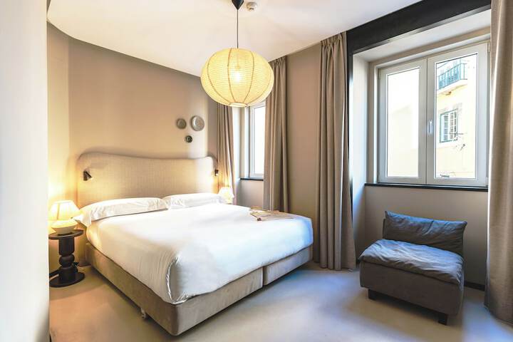 Room 12 of 50