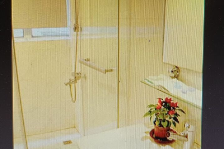 Room 58 of 73