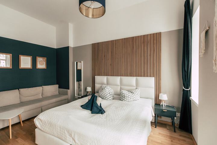 Room 43 of 289