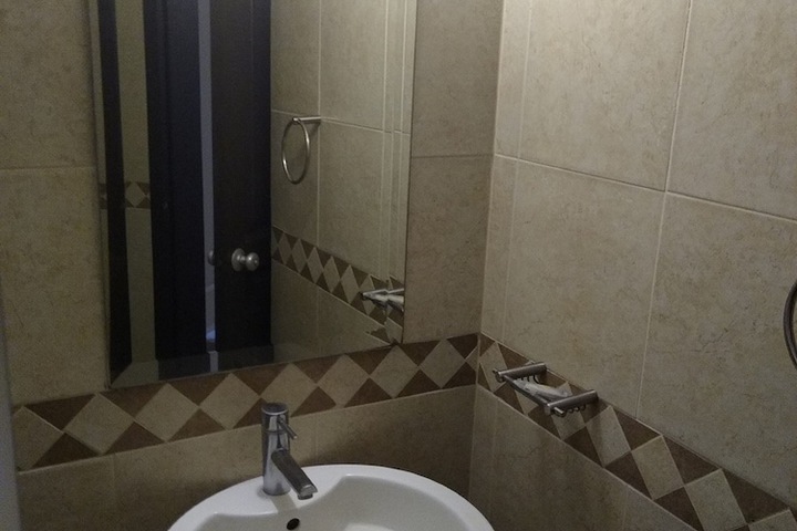 Room 24 of 35