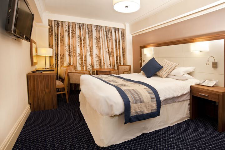 Room 10 of 58