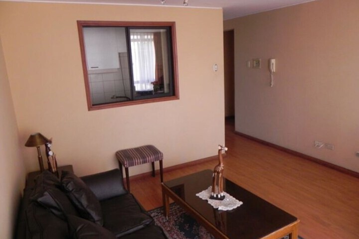 Room 5 of 9