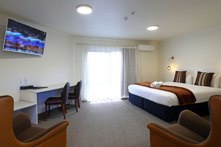 Room 14 of 86