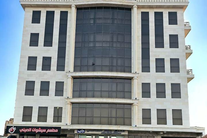 Hotel 84 of 84