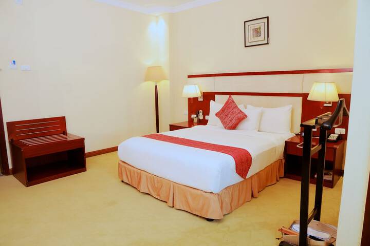 Room 7 of 56