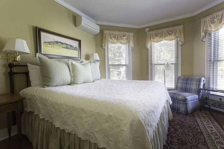 Room 19 of 48