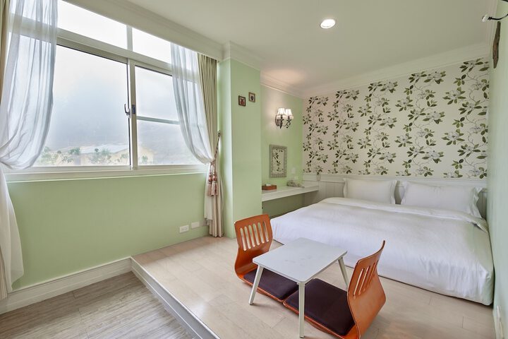 Room 20 of 34