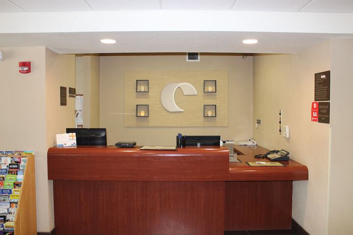 Hotel Interior 8 of 71