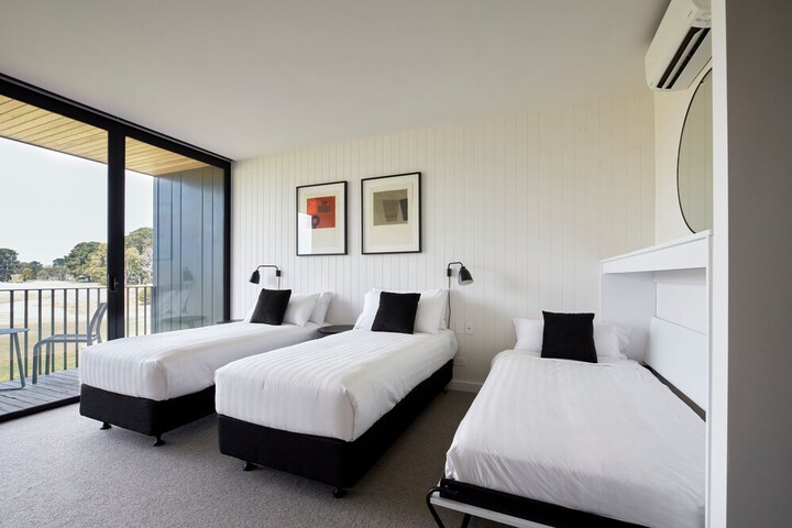 Room 14 of 60
